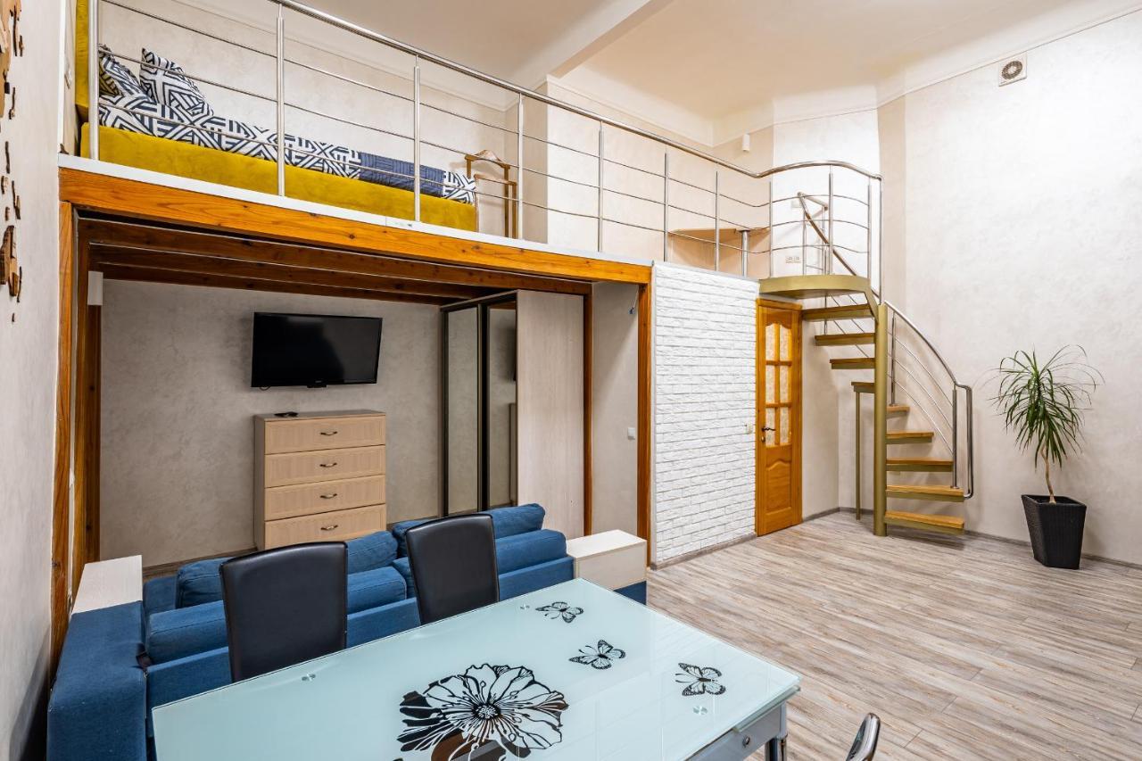 Apartment On Kovzhuna Street Leopoli Esterno foto
