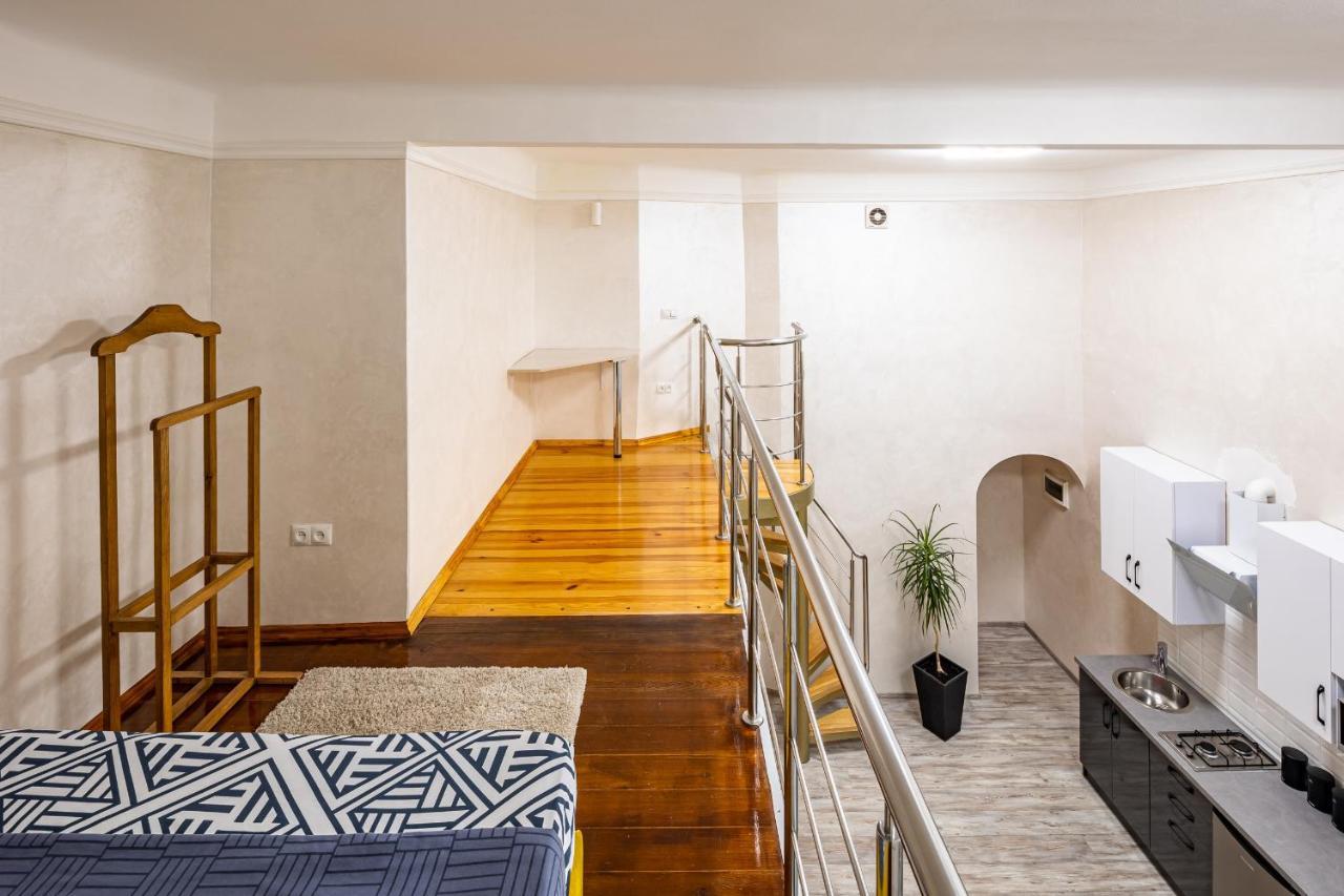 Apartment On Kovzhuna Street Leopoli Esterno foto
