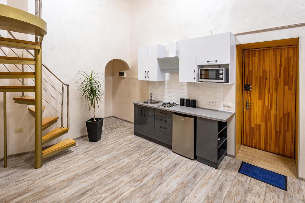 Apartment On Kovzhuna Street Leopoli Esterno foto